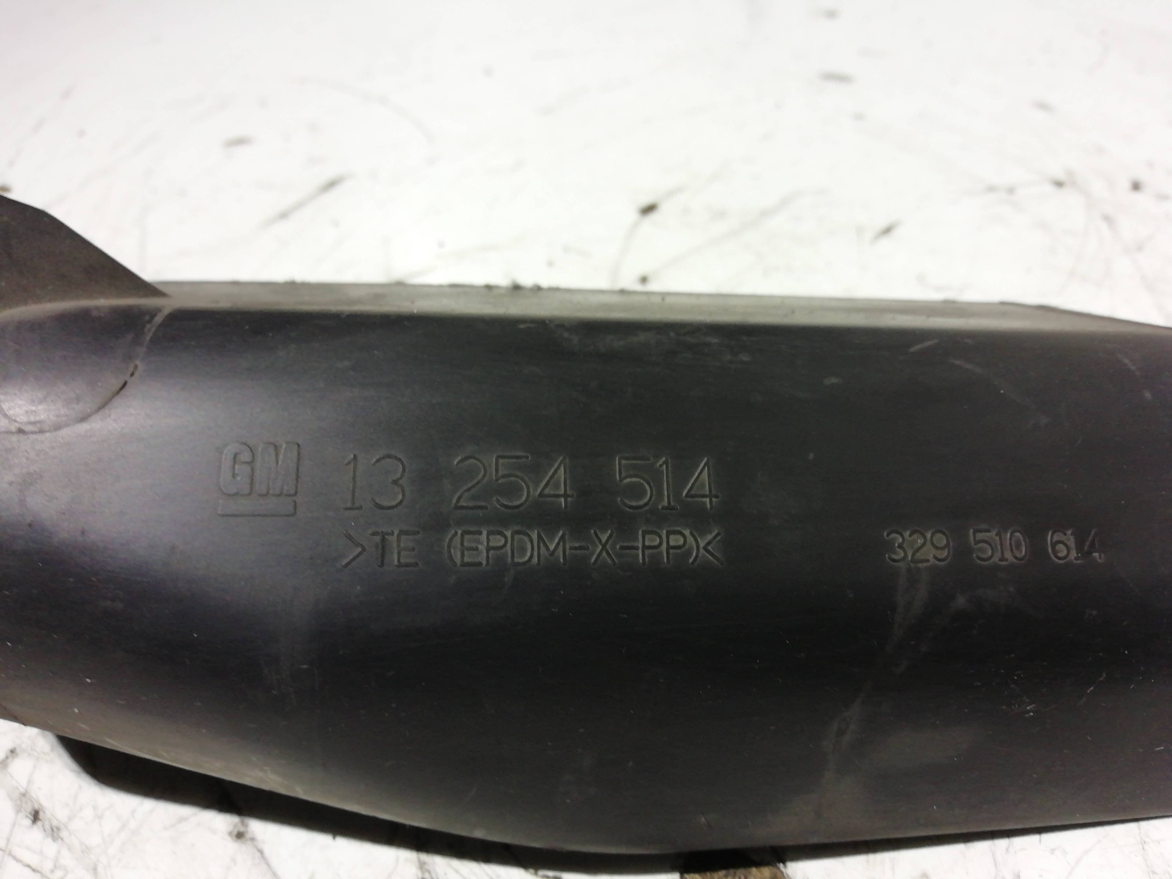 Plastico OPEL ASTRA J SPORTS TOURER 2