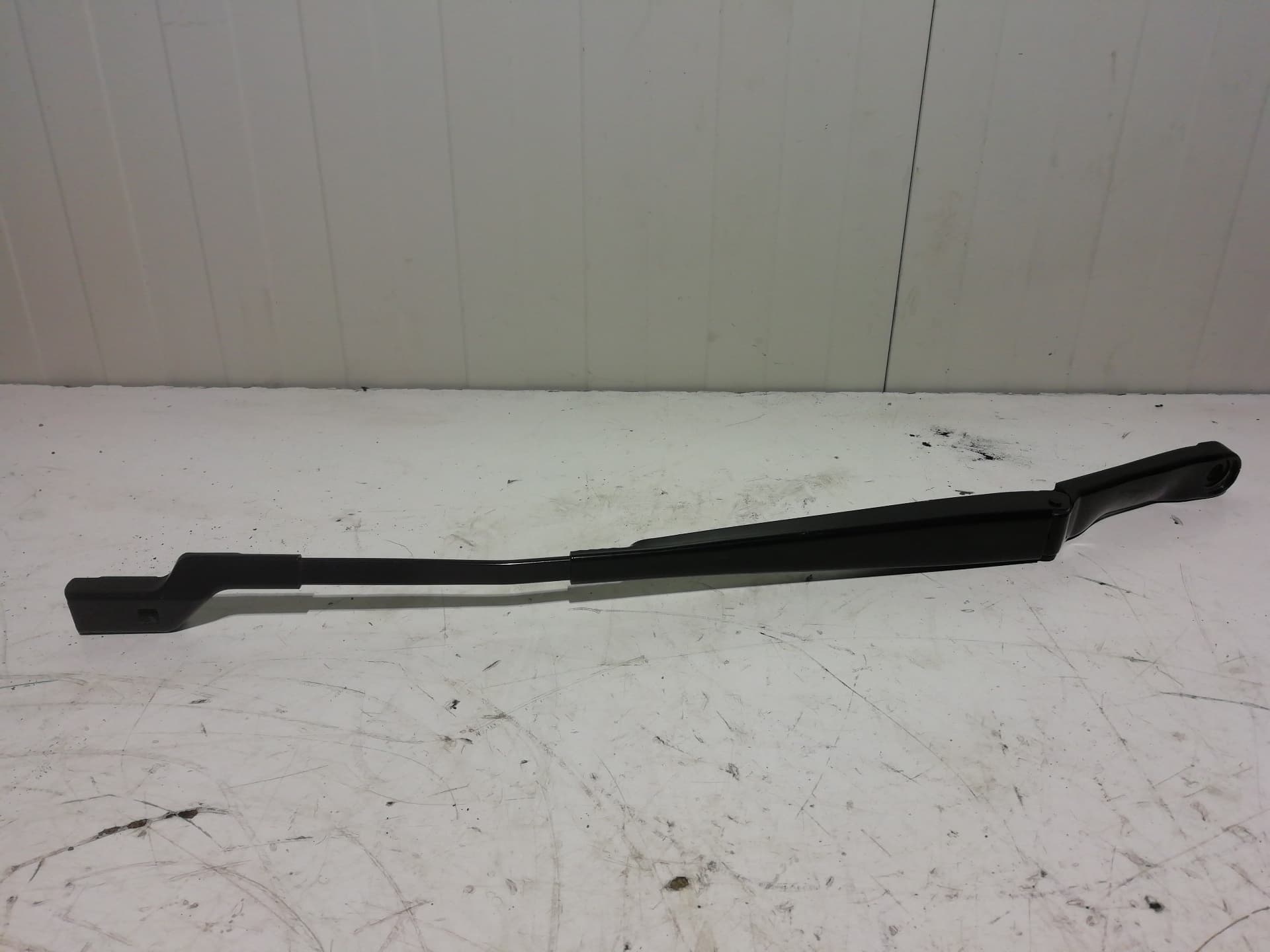 Brazo limpia delantero derecho OPEL ASTRA J SPORTS TOURER 3