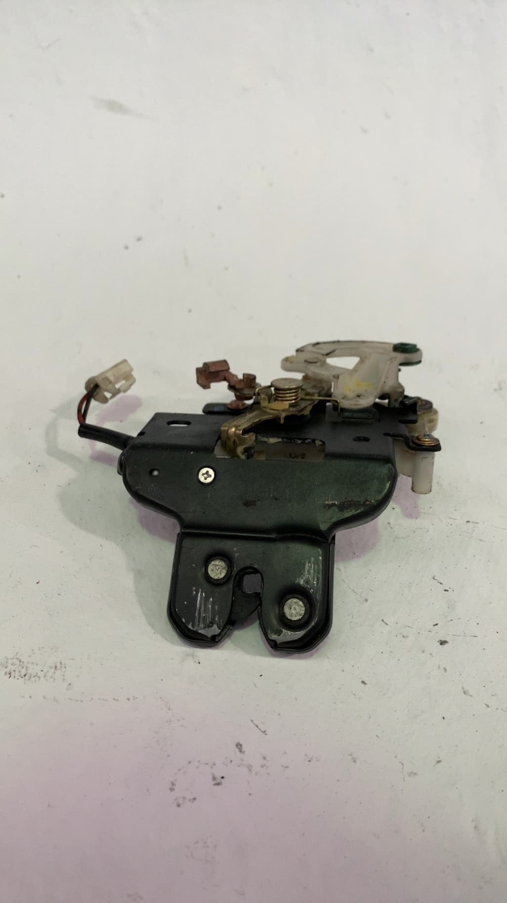 Cerradura maletero / porton MAZDA 6 SEDAN (GG) 3