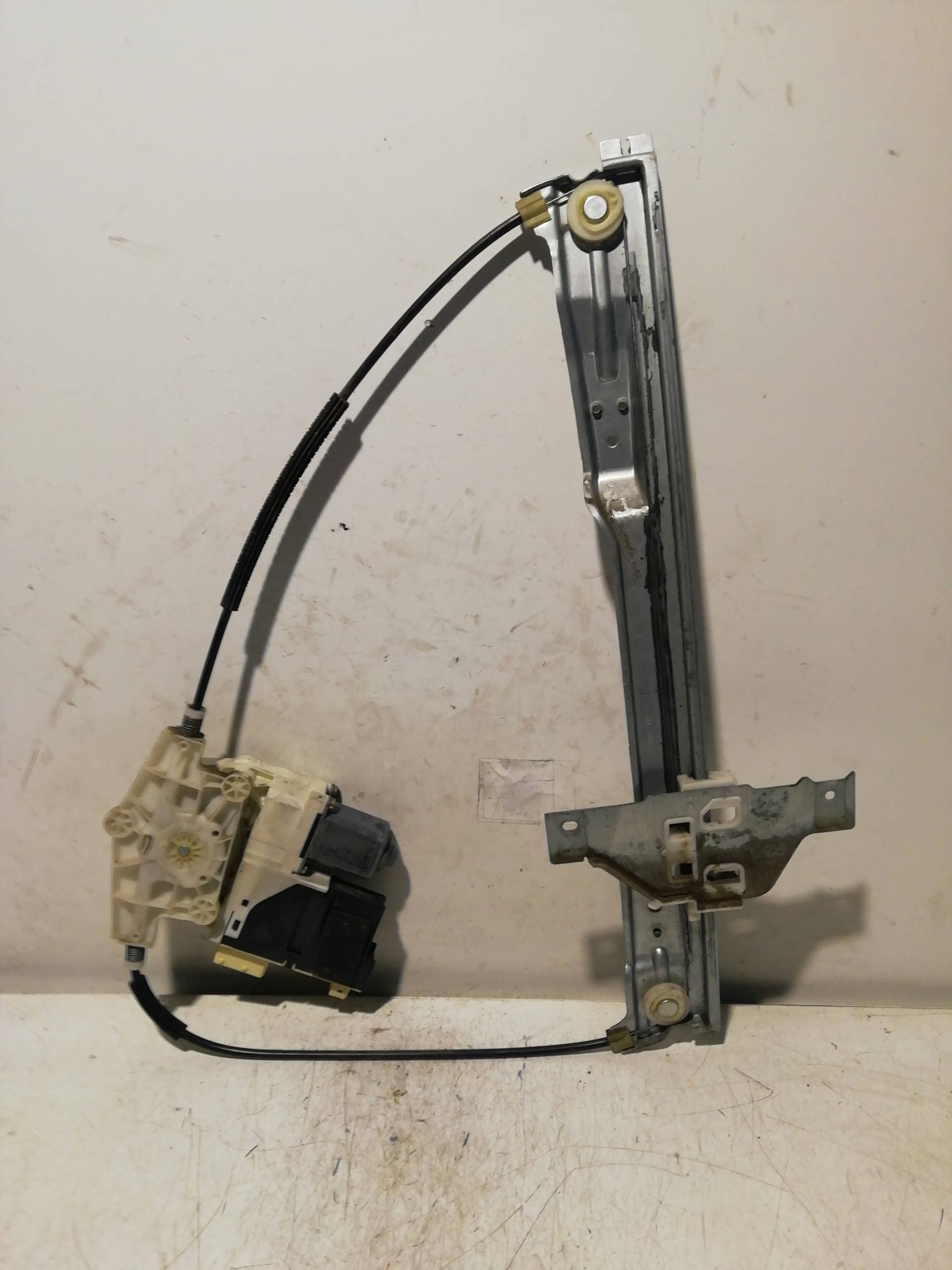 Motor elevalunas delantero izquierdo CITROEN C4 COUPE 5