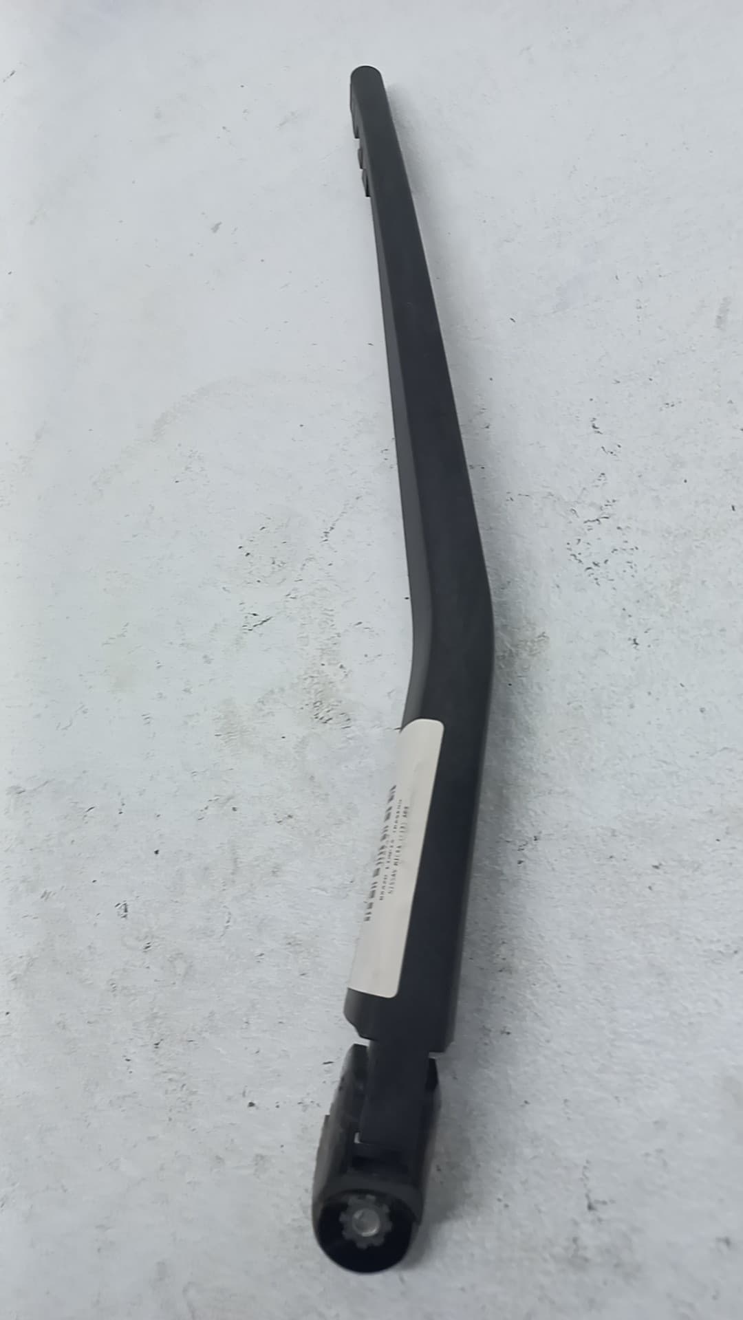 Brazo limpia trasero NISSAN MICRA (K13)