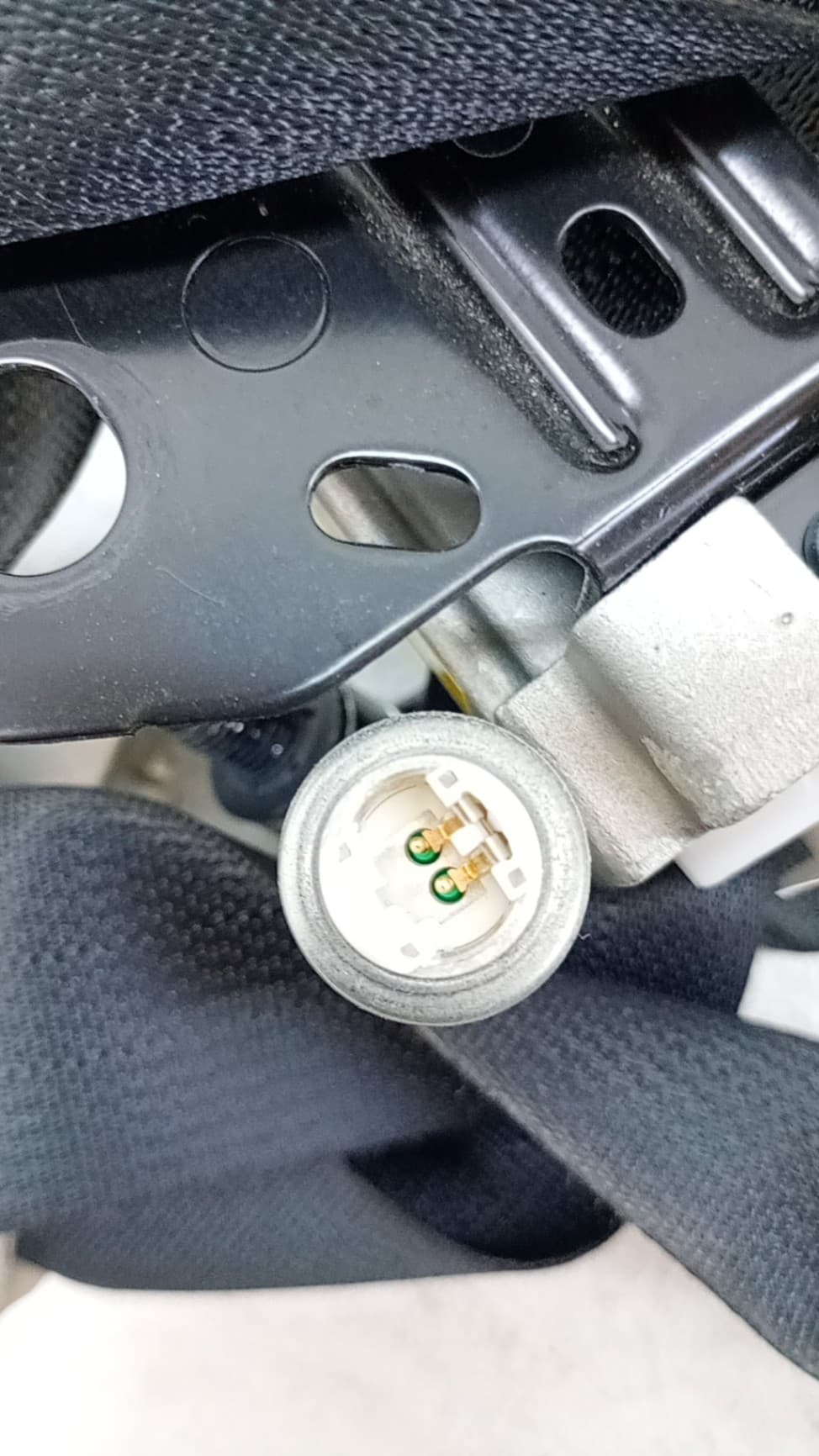 Cinturon seguridad delantero izquierdo NISSAN MICRA (K13) 3