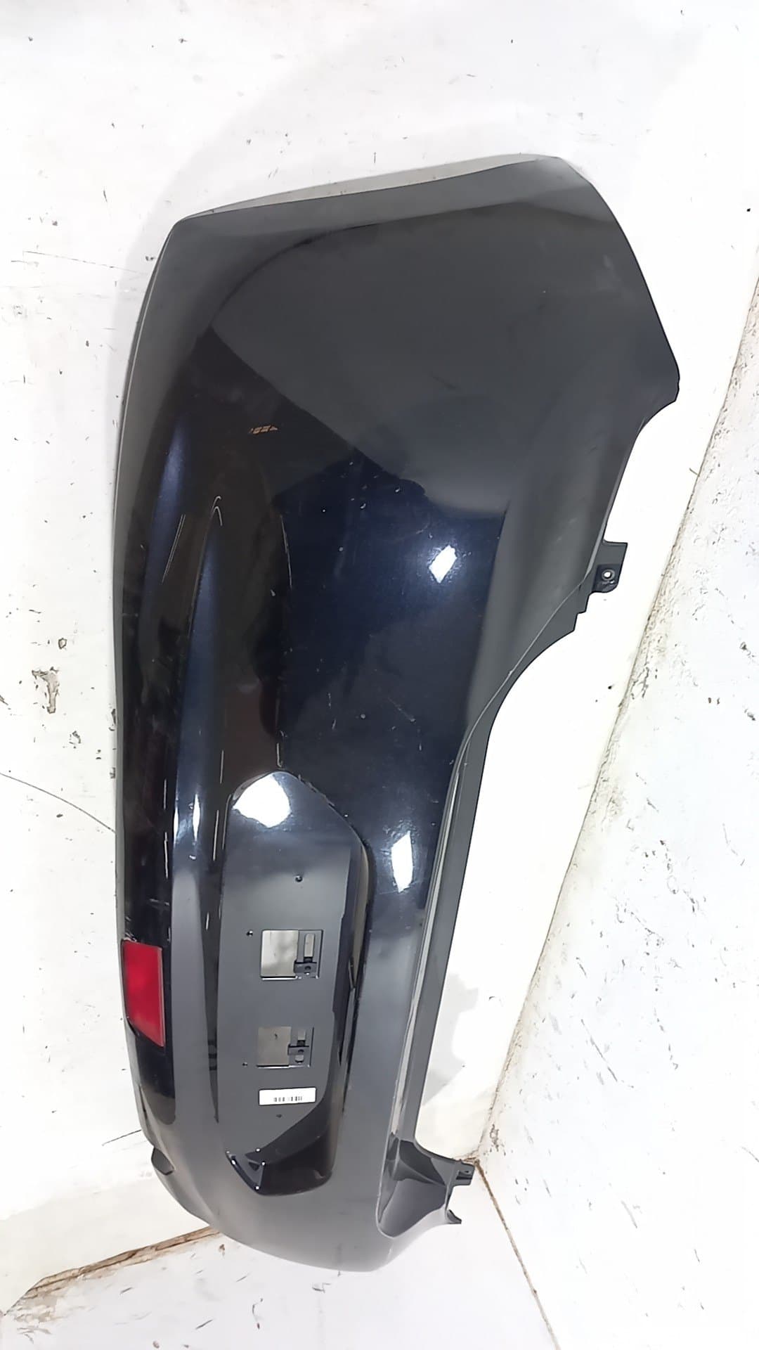 Paragolpes trasero NISSAN MICRA (K13) 4