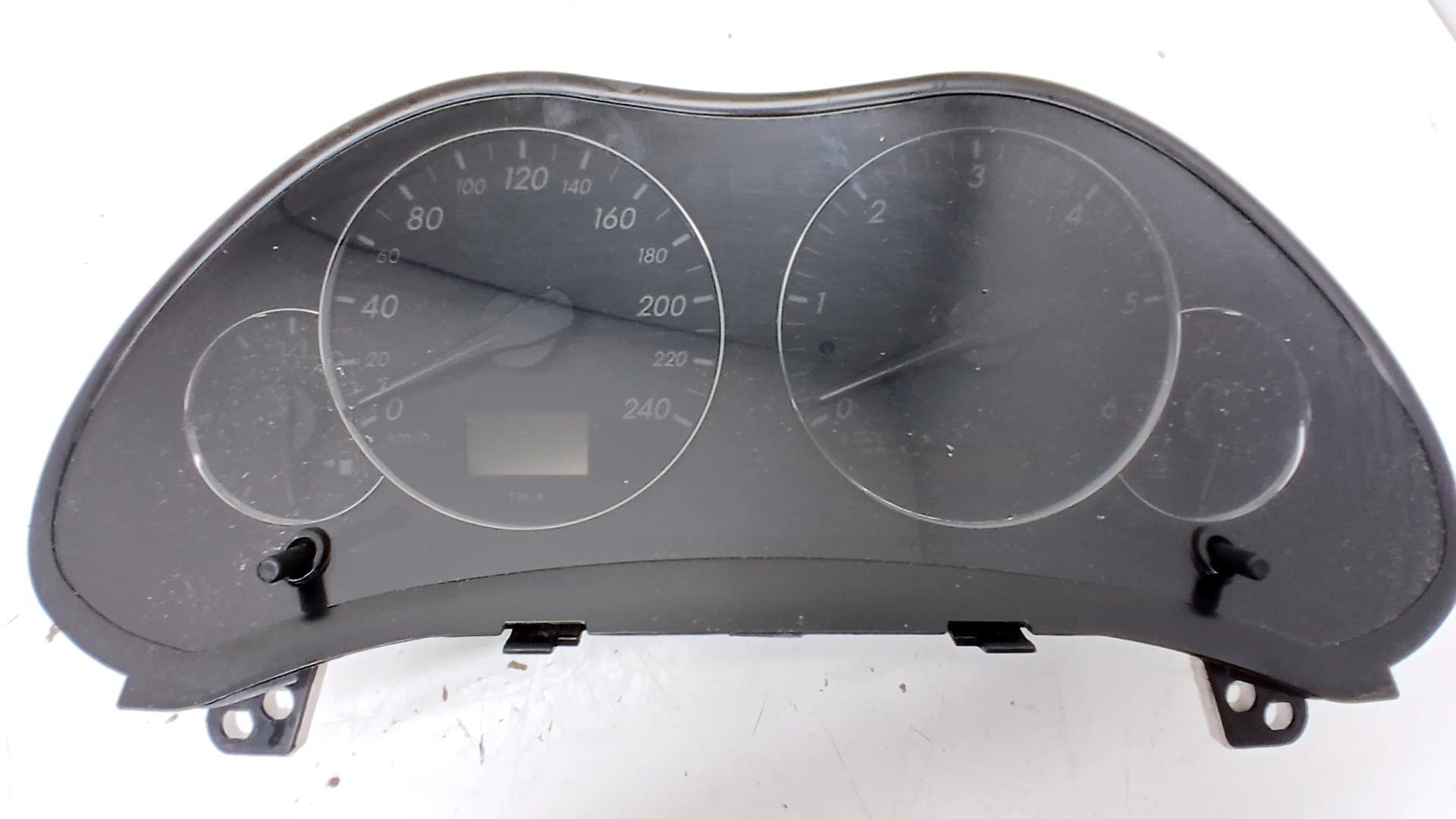 Cuadro instrumentos TOYOTA AVENSIS 4