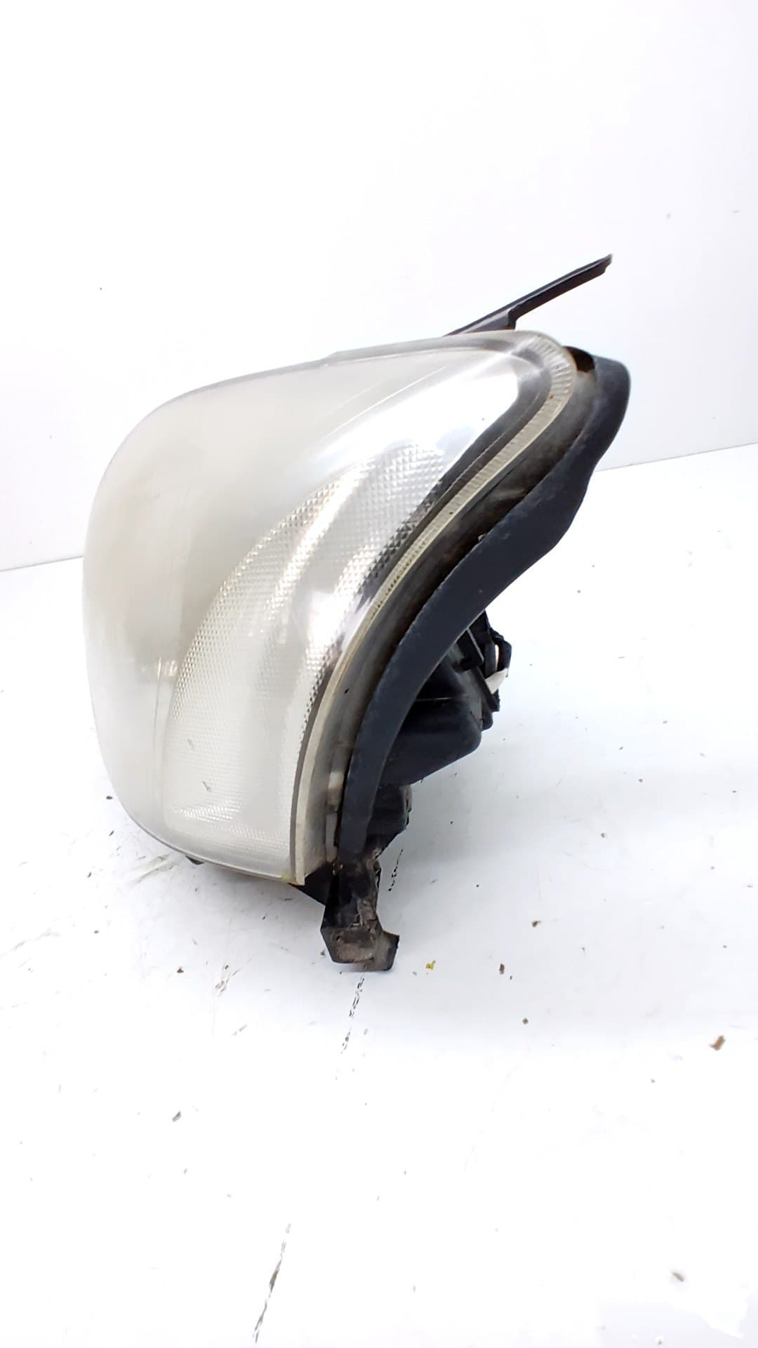 Faro izquierdo TOYOTA AVENSIS 3