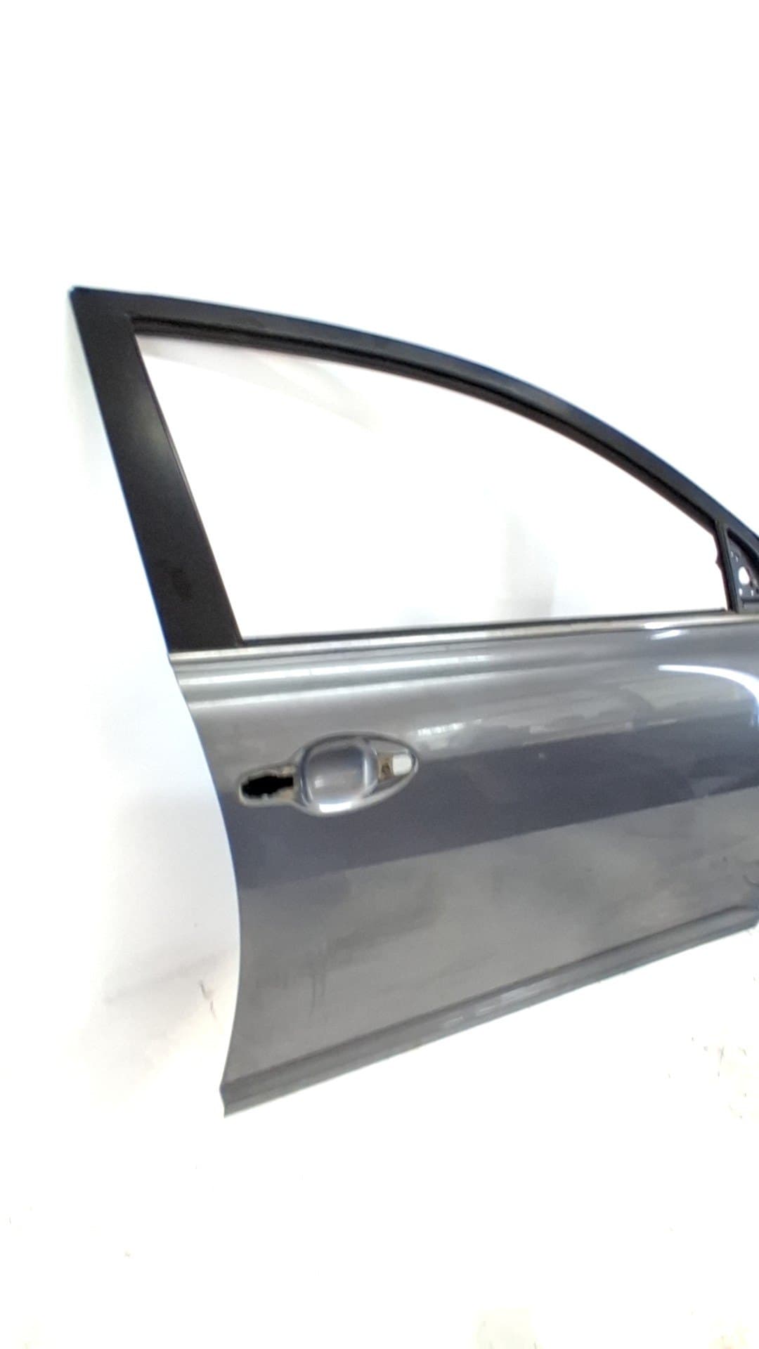 Puerta delantera derecha TOYOTA AVENSIS 3