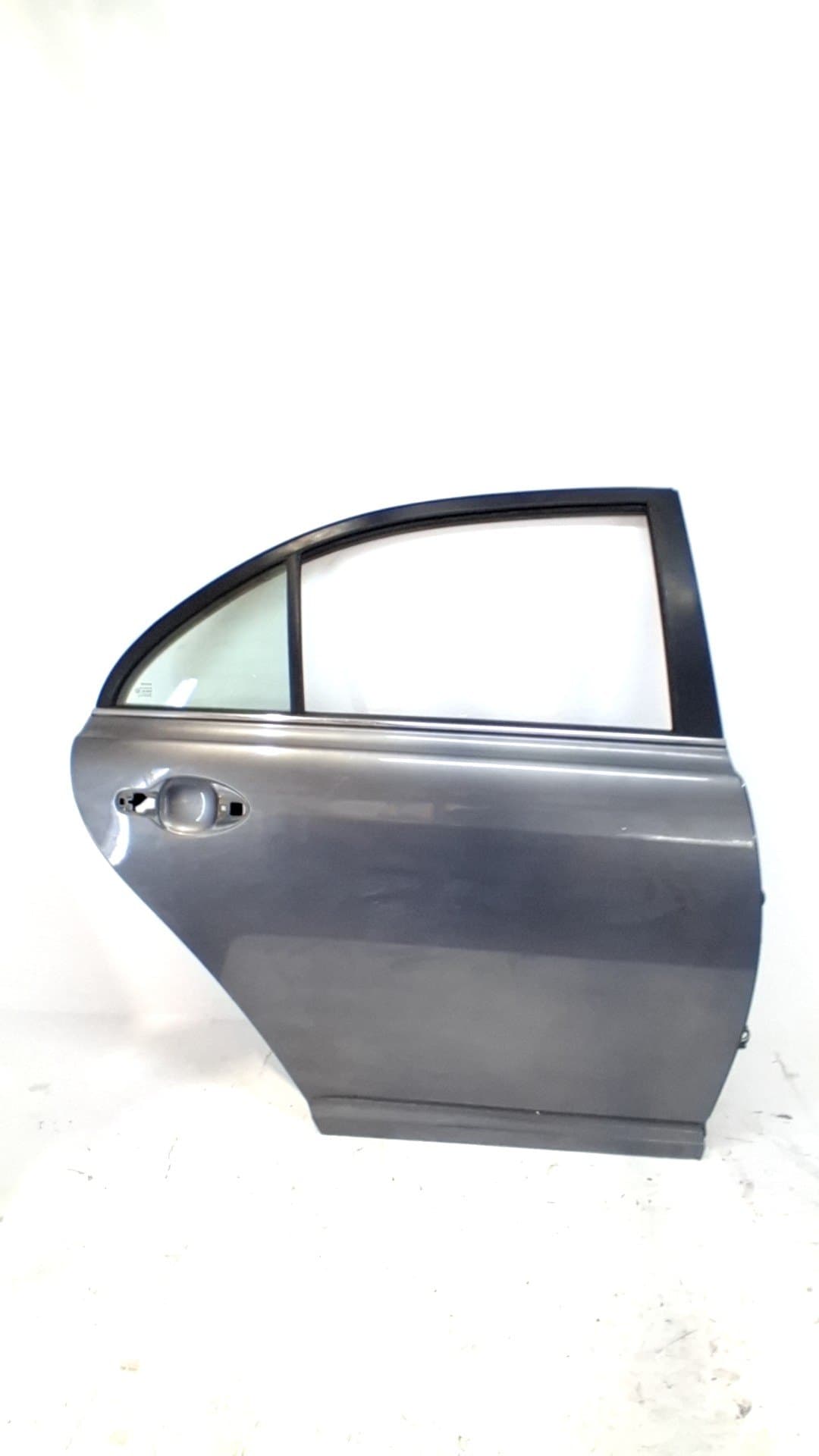 Puerta trasera derecha TOYOTA AVENSIS