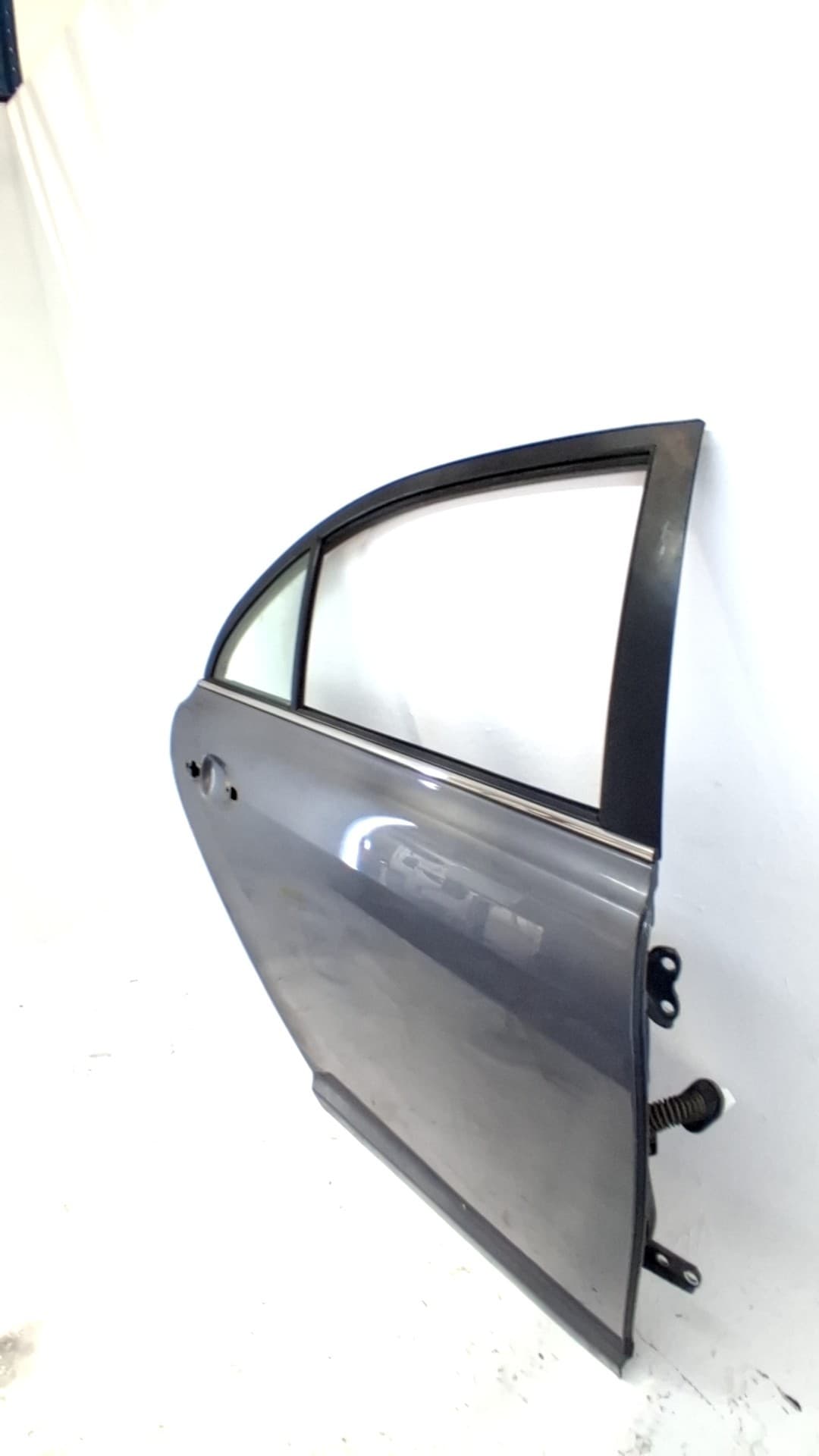 Puerta trasera derecha TOYOTA AVENSIS 3