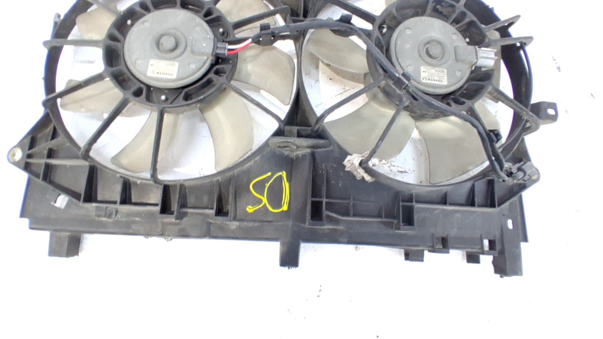 Electroventilador TOYOTA AVENSIS 2