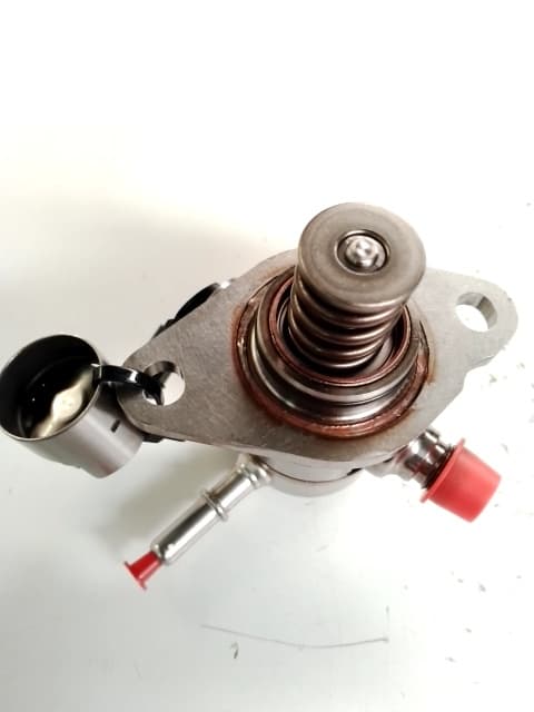 Bomba inyeccion PEUGEOT 208 (P2) 4