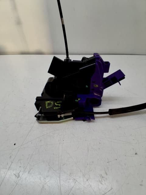 Cerradura puerta trasera izquierda KIA CARENS ( ) 2