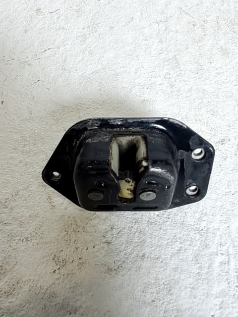 Cerradura puerta trasera derecha NISSAN NV 200 (M20)