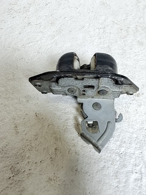 Cerradura puerta trasera derecha NISSAN NV 200 (M20) 3