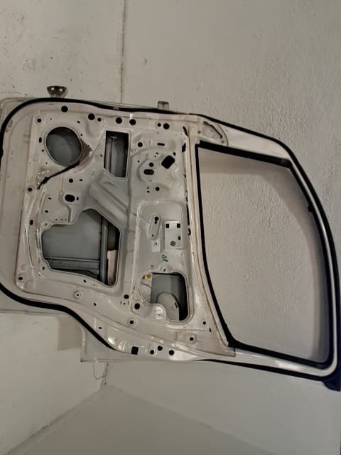 Puerta delantera derecha NISSAN NV 200 (M20) 2