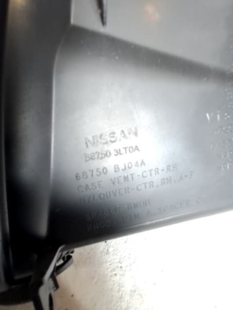 Recambio NISSAN NV 200 (M20) ref. 68750BJ04A 3