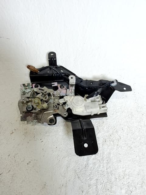 Cerradura maletero / porton NISSAN NV 200 (M20)
