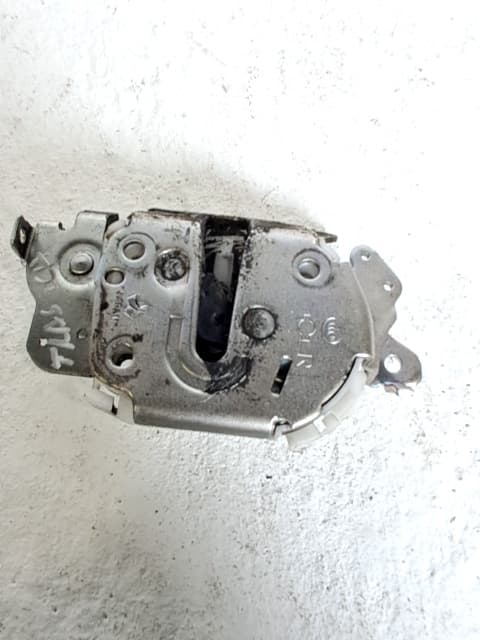 Cerradura puerta lateral derecha NISSAN NV 200 (M20) 3