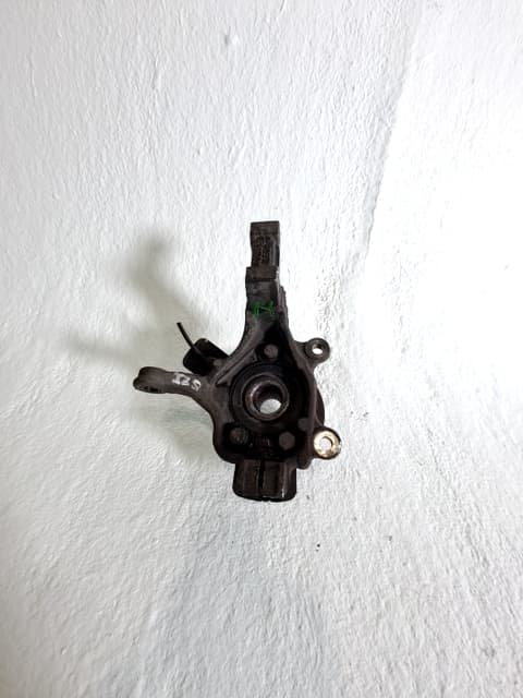 Mangueta delantera izquierda NISSAN NV 200 (M20)