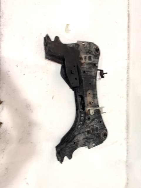 Puente delantero NISSAN NV 200 (M20)