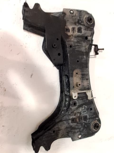 Puente delantero NISSAN NV 200 (M20) 3