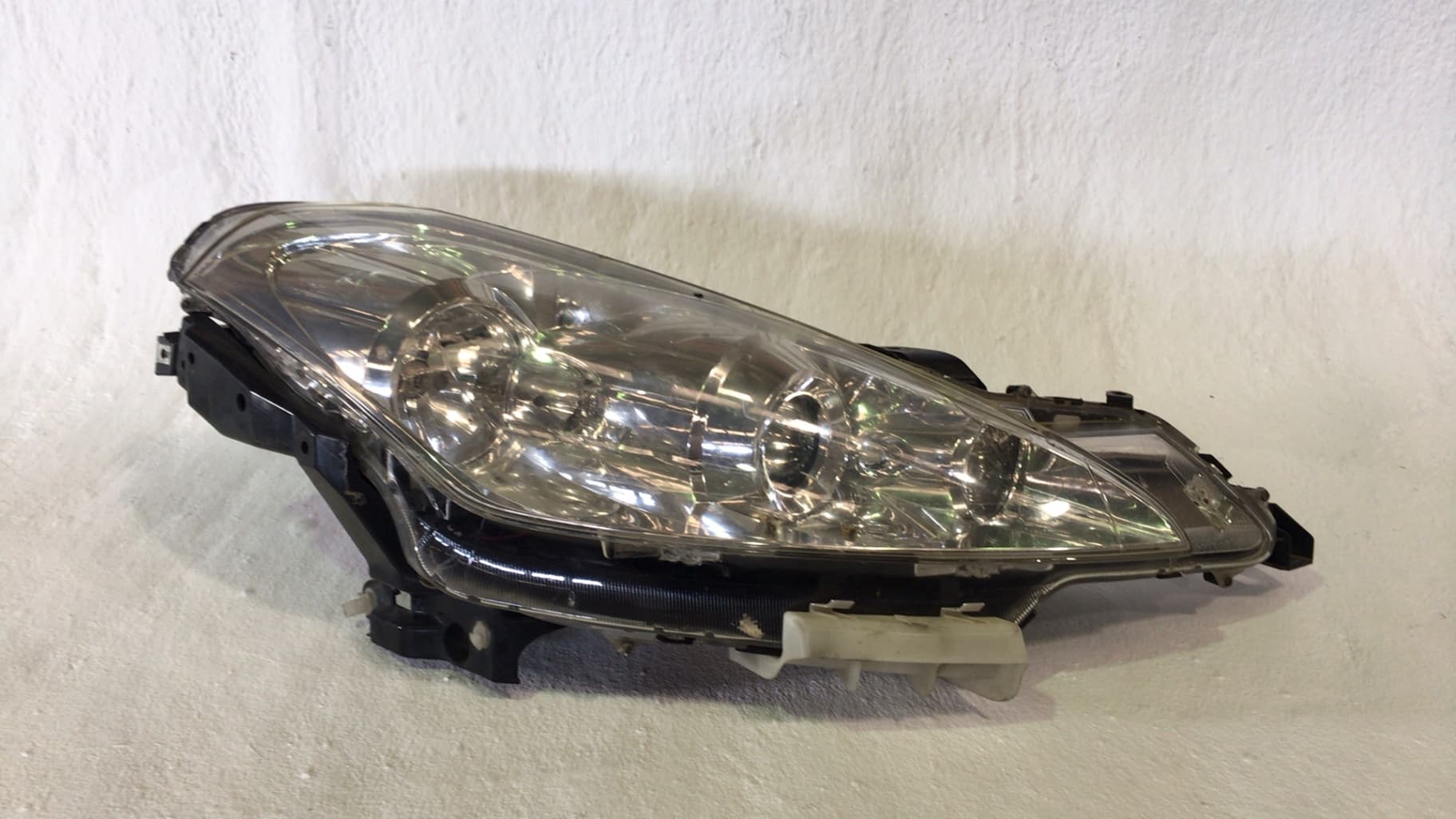 Faro derecho PEUGEOT 4007