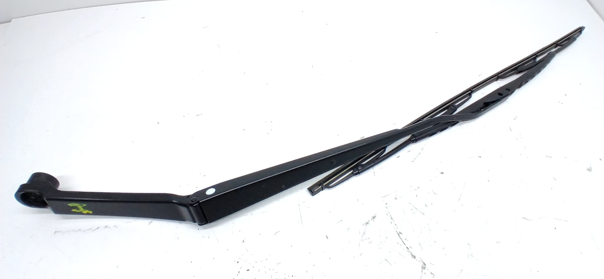 Brazo limpia delantero izquierdo SUBARU LEGACY BERL./FAMILIAR B11 (BD/BG)