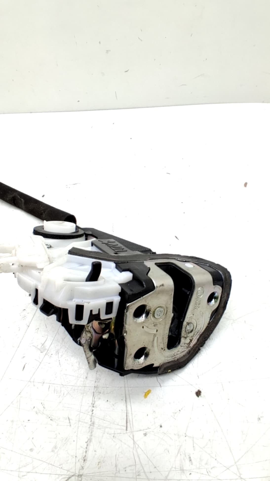 Cerradura puerta trasera derecha SUBARU LEGACY BERL./FAMILIAR B11 (BD/BG) 2