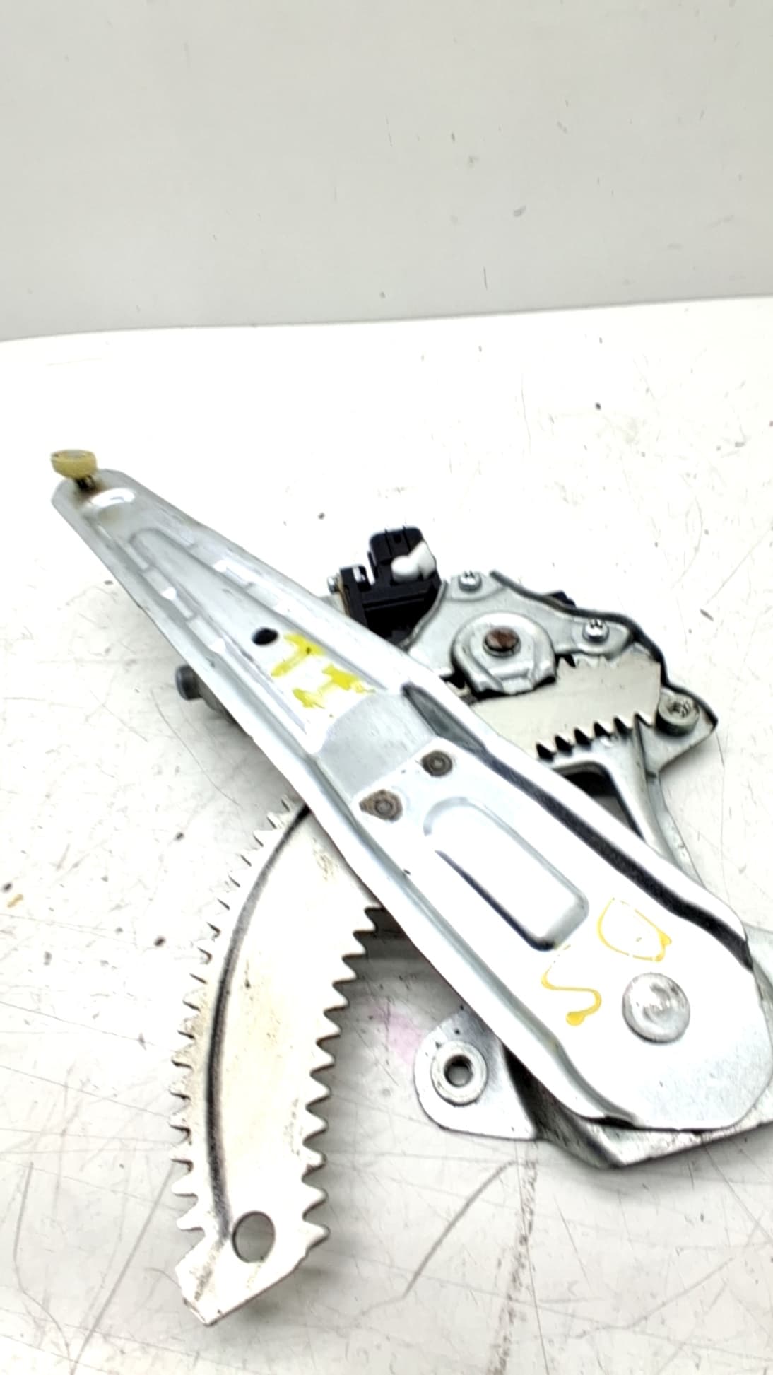 Elevalunas trasero izquierdo SUBARU LEGACY BERL./FAMILIAR B11 (BD/BG)