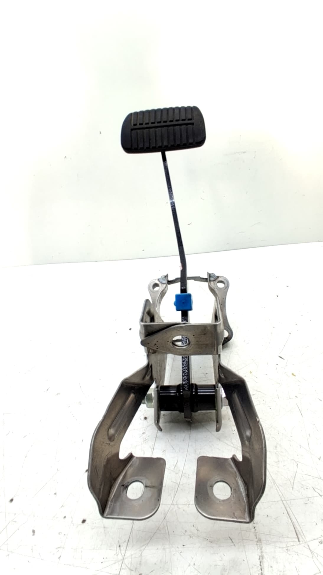 Pedal freno SUBARU LEGACY BERL./FAMILIAR B11 (BD/BG)