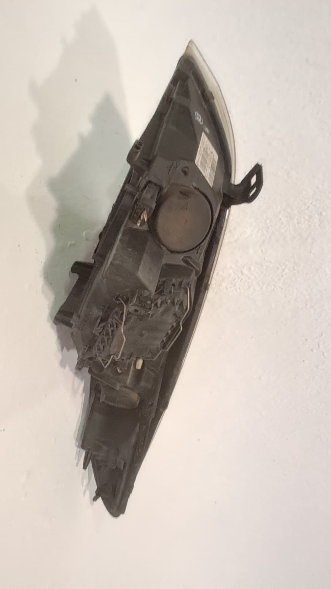 Faro izquierdo RENAULT MEGANE III BERLINA 5 P 3