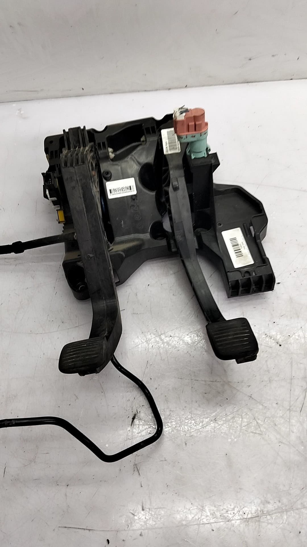 Pedal freno PEUGEOT BOXER FURGÓN 3