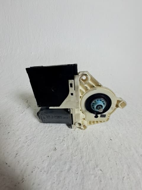Motor elevalunas delantero izquierdo SEAT LEON (1P1) 5