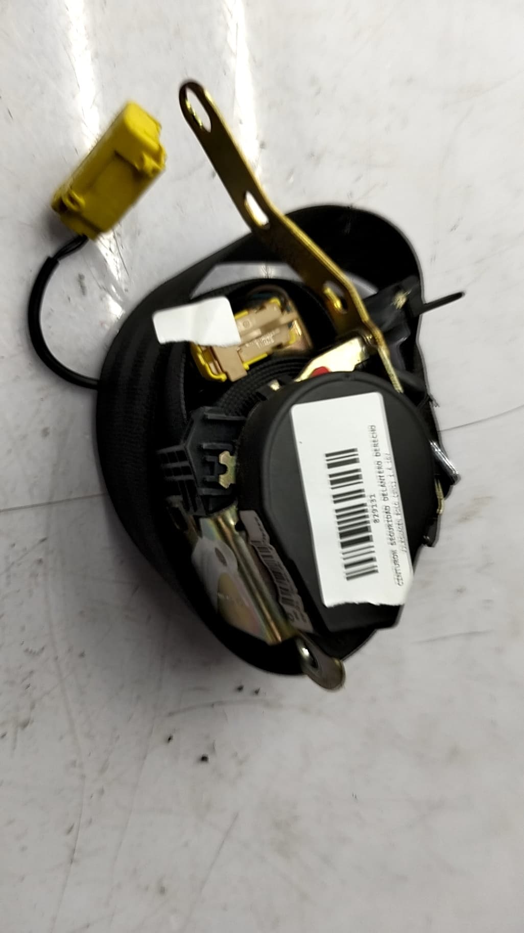 Cinturon seguridad delantero derecho VOLKSWAGEN POLO (9N1)