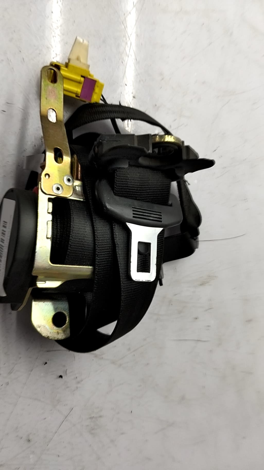 Cinturon seguridad delantero derecho VOLKSWAGEN POLO (9N1) 3
