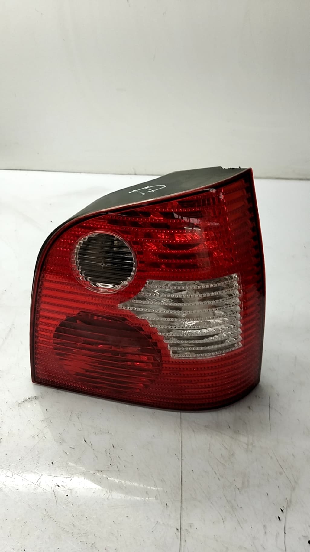 Piloto trasero derecho VOLKSWAGEN POLO (9N1)
