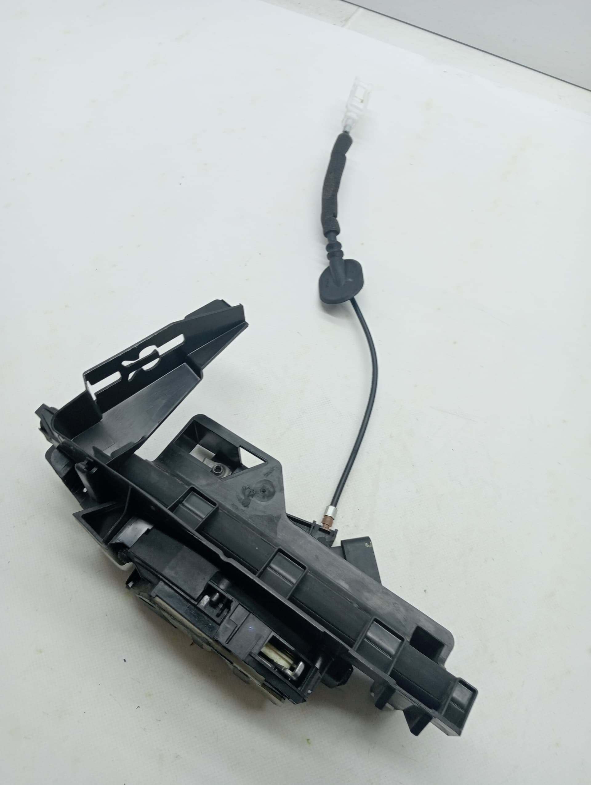 Cerradura puerta delantera derecha FORD MONDEO TURN.