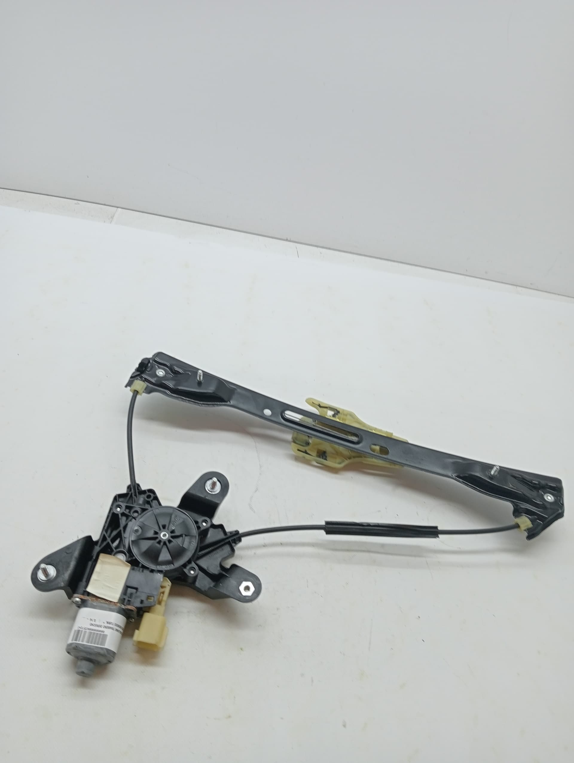 Elevalunas trasero derecho FORD MONDEO TURN.