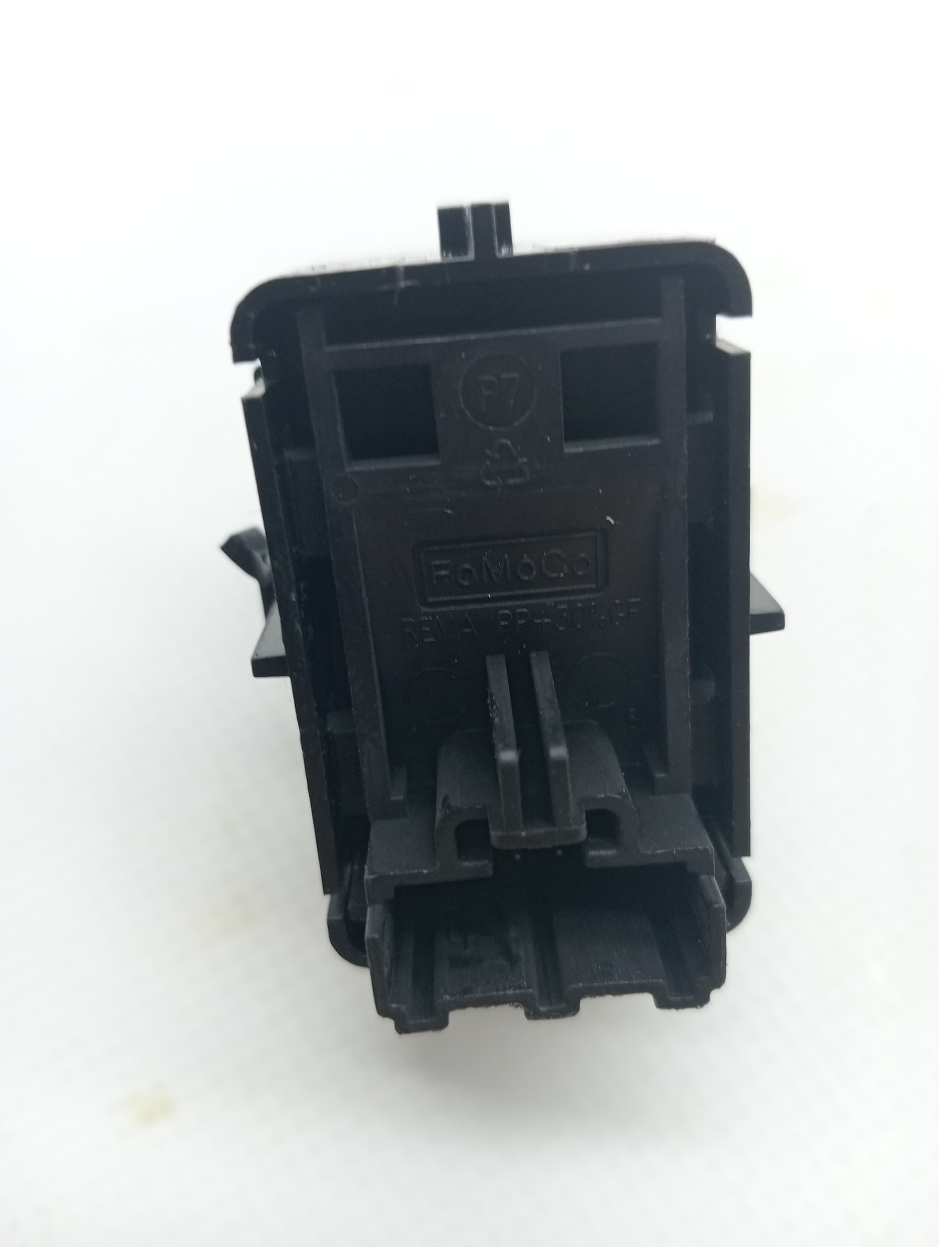 Mando elevalunas trasero derecho FORD MONDEO TURN. 3