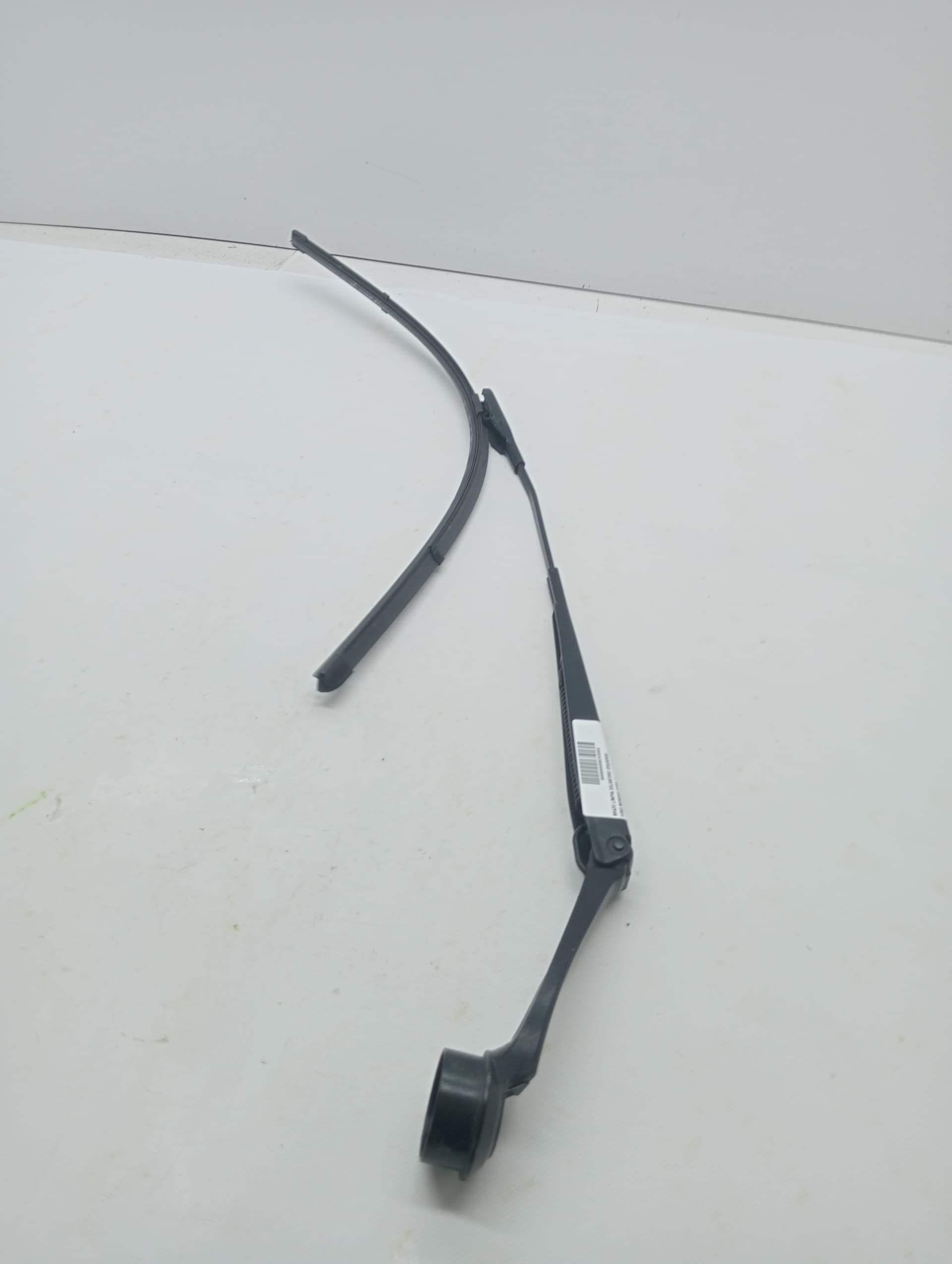 Brazo limpia delantero izquierdo FORD MONDEO TURN.