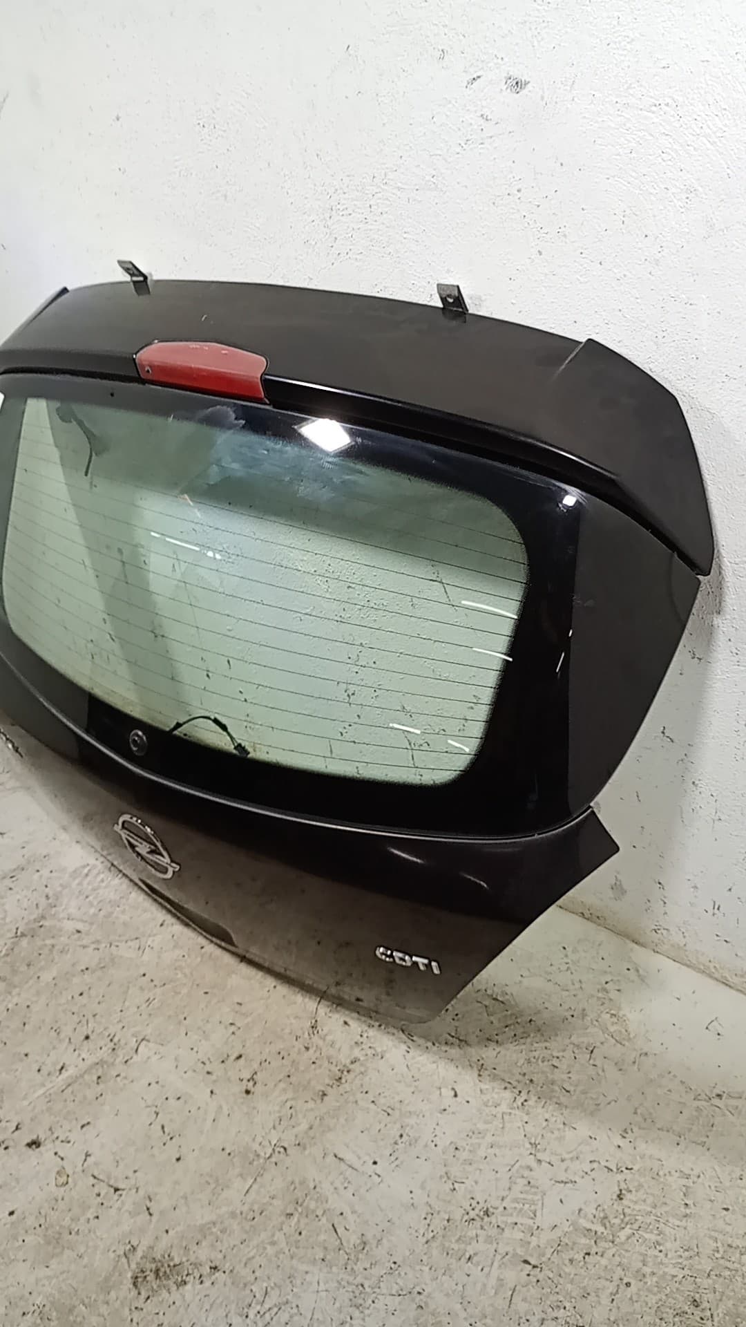 Porton trasero OPEL CORSA D 3