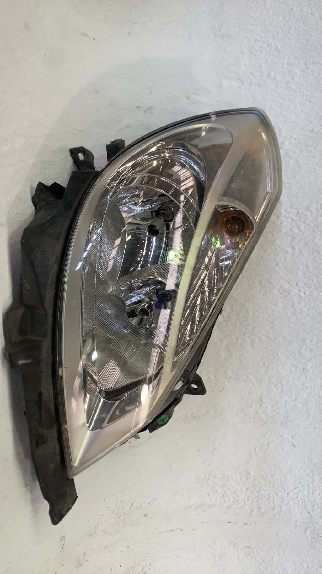 Faro izquierdo RENAULT CLIO III