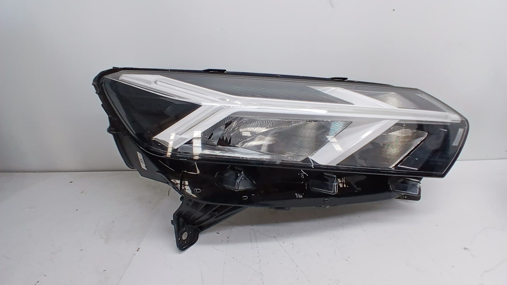 Faro derecho DACIA SANDERO