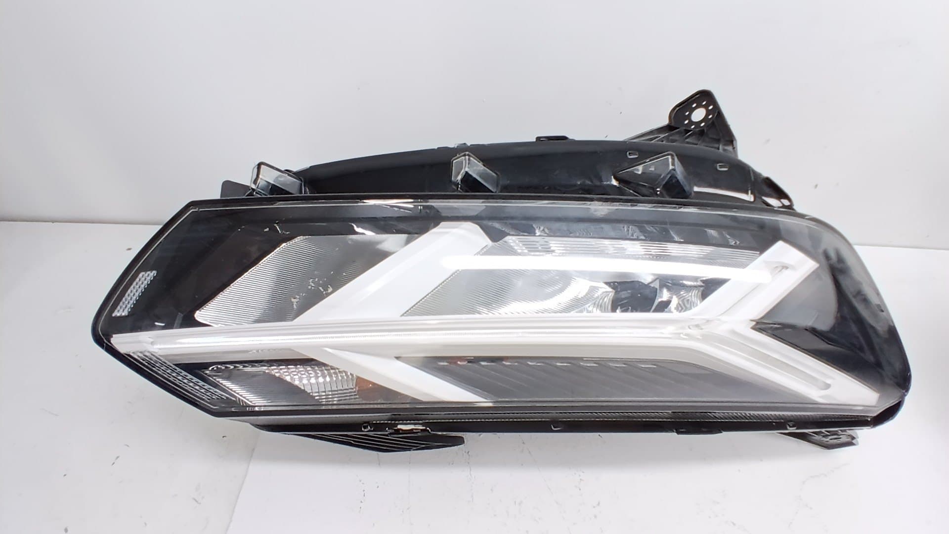 Faro derecho DACIA SANDERO 2