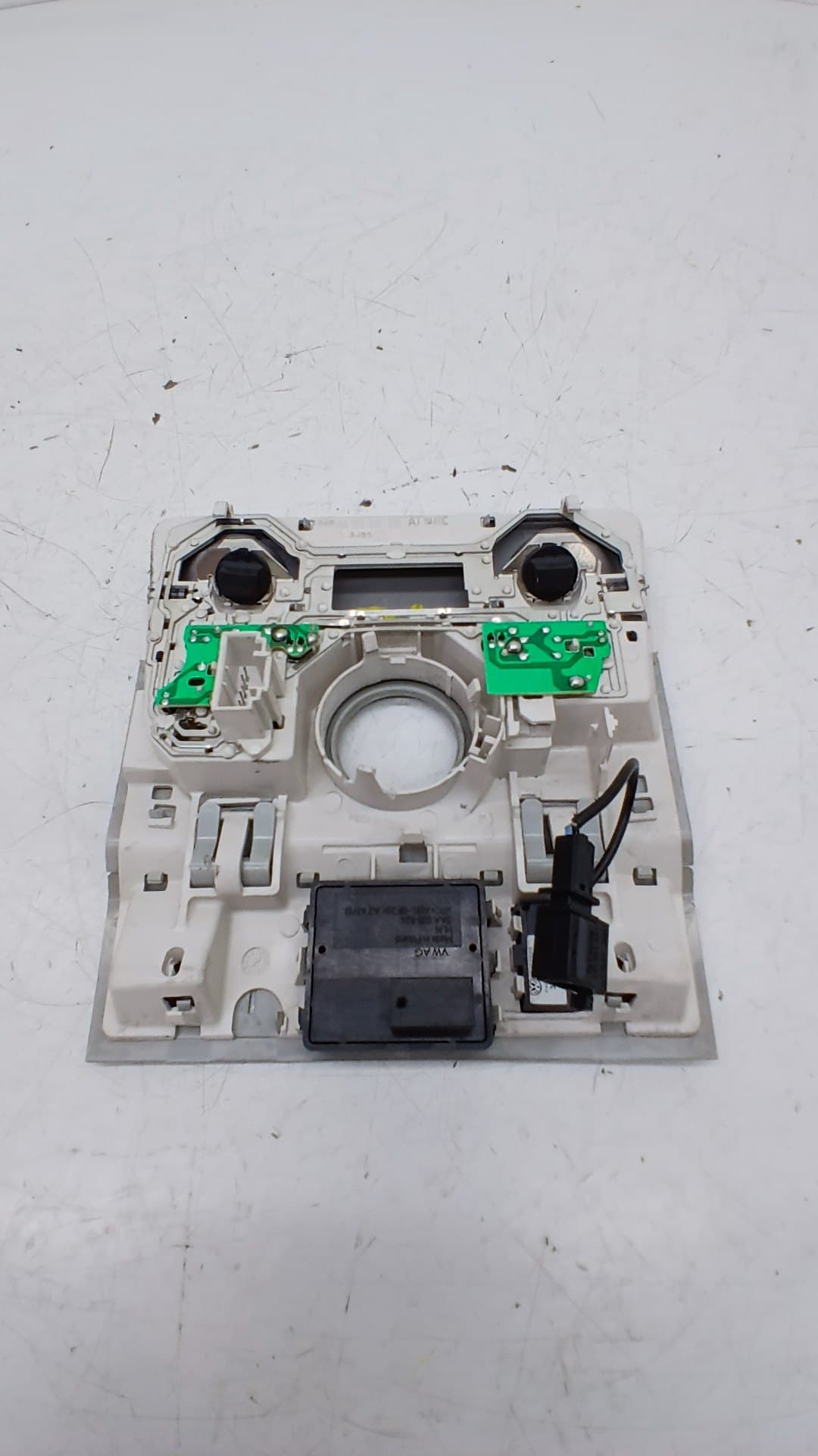 Luz interior VOLKSWAGEN TIGUAN (AX1) 4