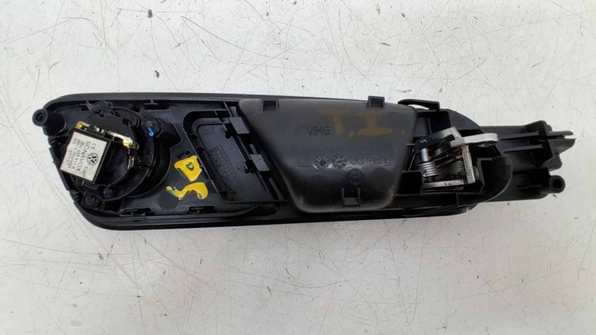 Maneta interior trasera izquierda VOLKSWAGEN TIGUAN (AX1) 2
