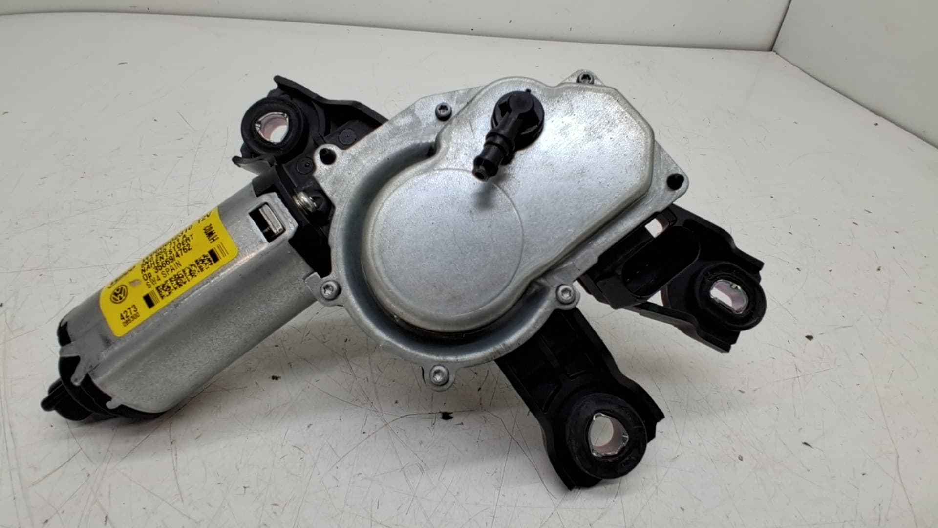Motor limpia trasero VOLKSWAGEN TIGUAN (AX1) 3