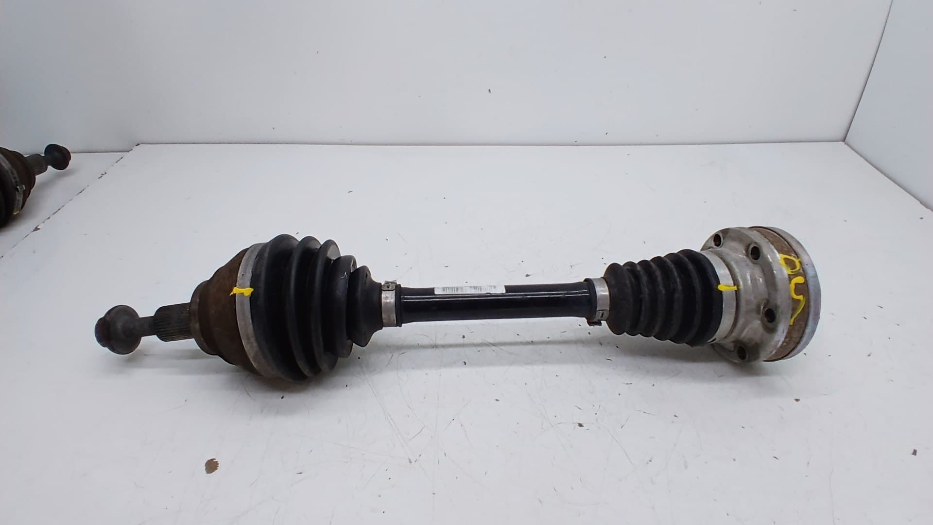 Transmision delantera derecha VOLKSWAGEN TIGUAN (AX1)
