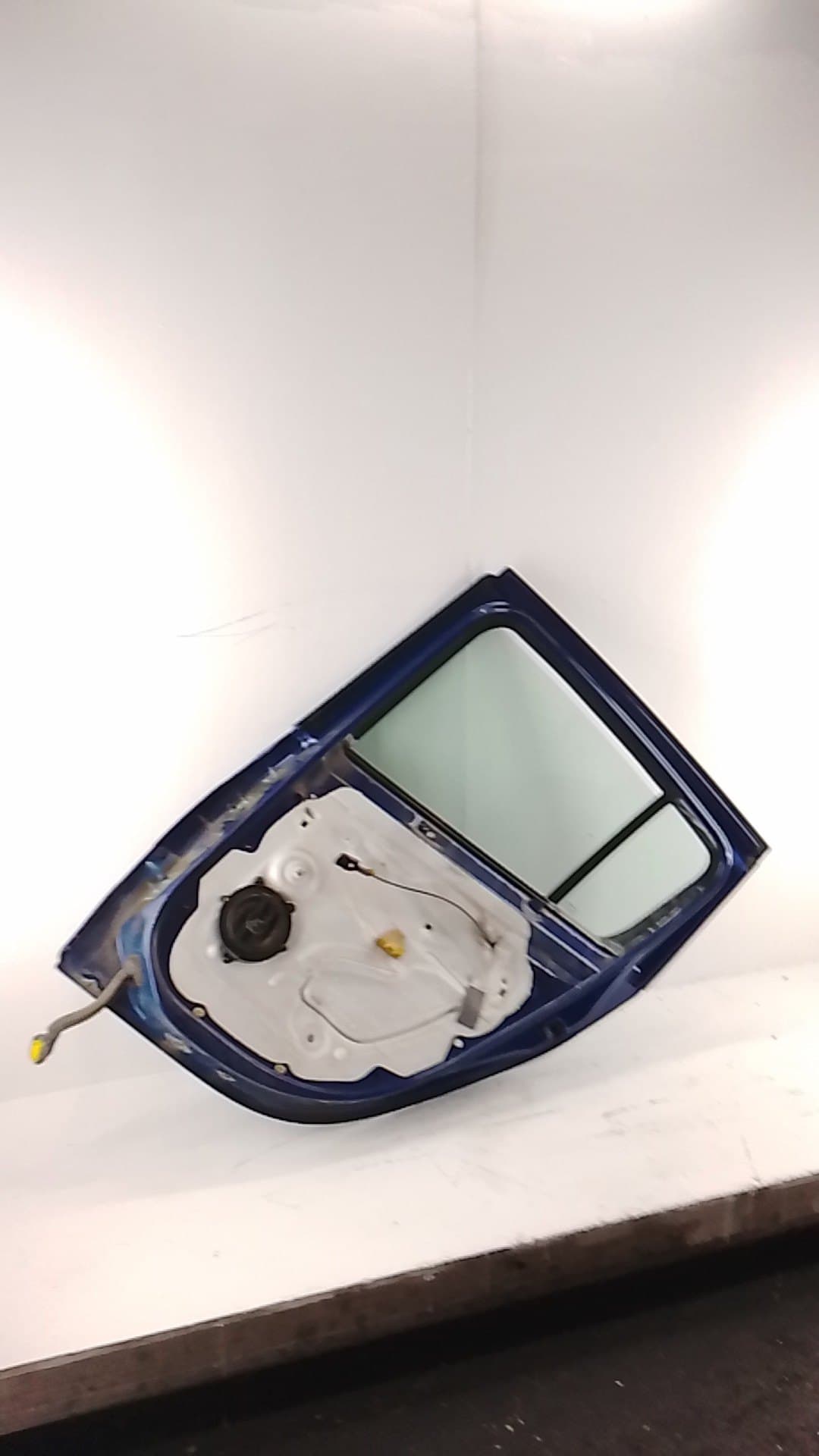 Puerta trasera derecha RENAULT CLIO III 3