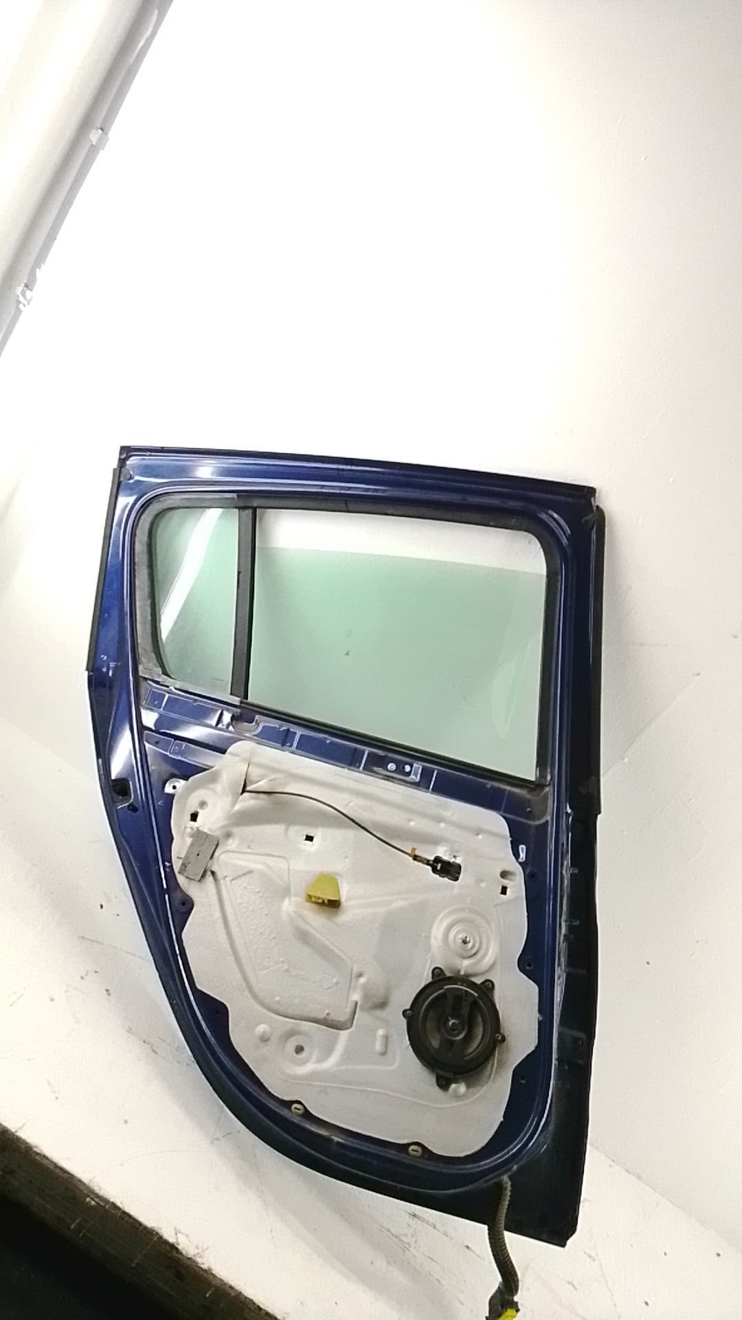 Puerta trasera izquierda RENAULT CLIO III 5