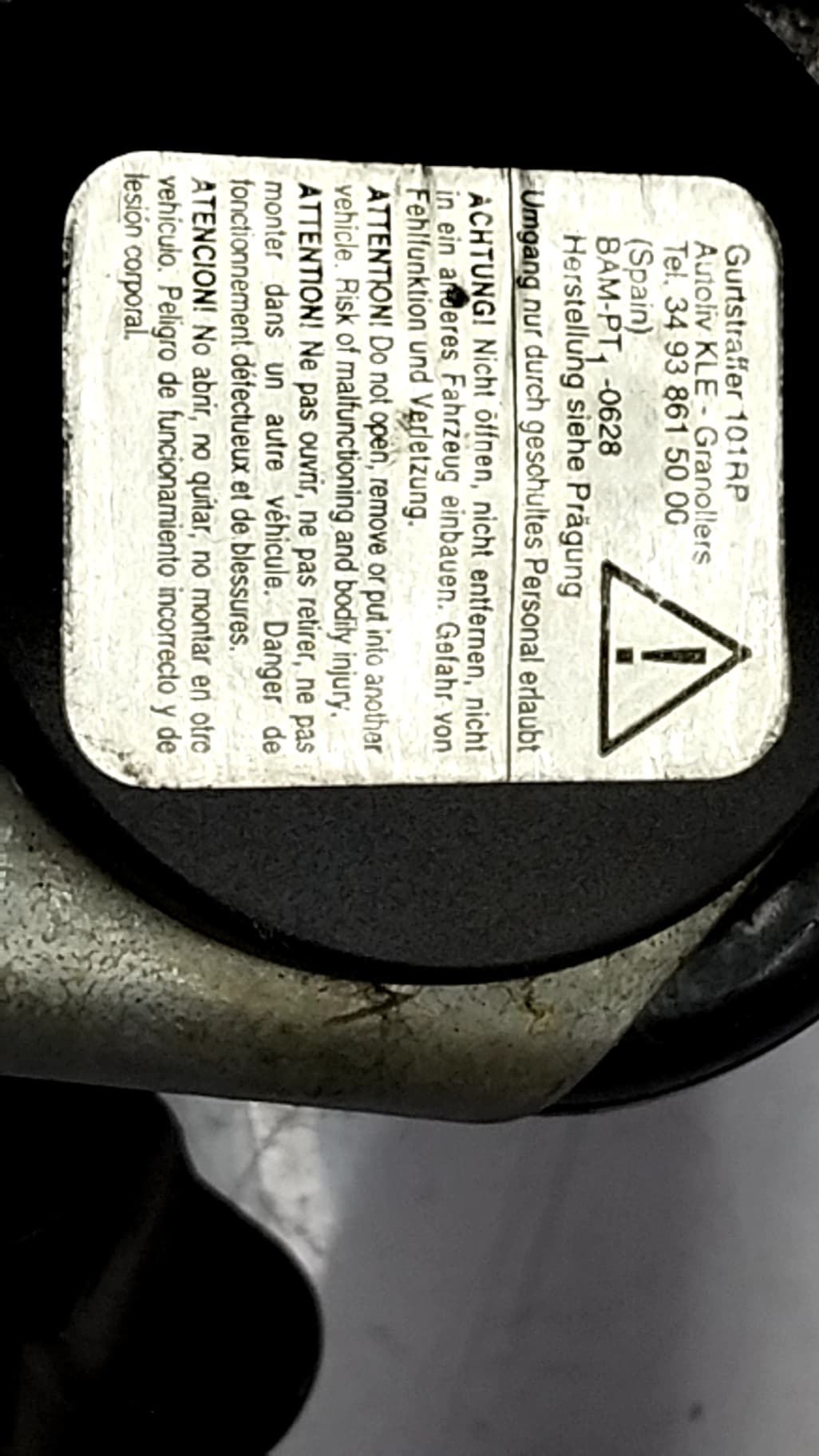 Cinturon seguridad delantero derecho VOLKSWAGEN POLO (9N1) 2